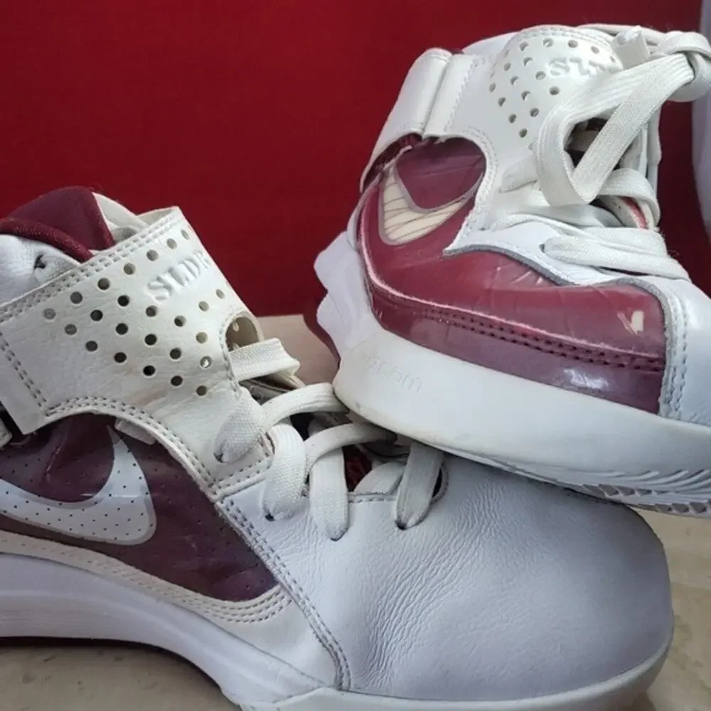 Nike Air Max Soldier V TB Lebron Size 8 - 454149-110